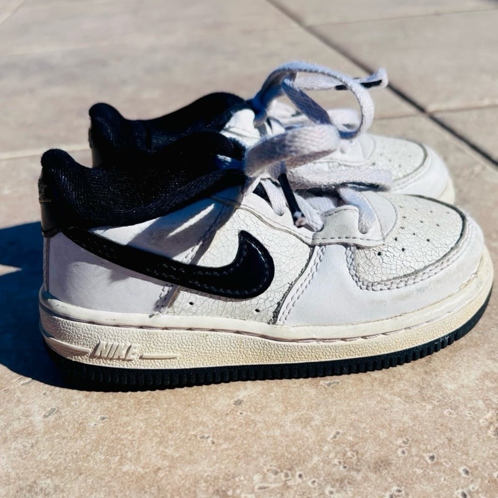 Nike Force 1 Toddler Sneakers White Black Gold‎ Good Condition Classic AF1 Low
